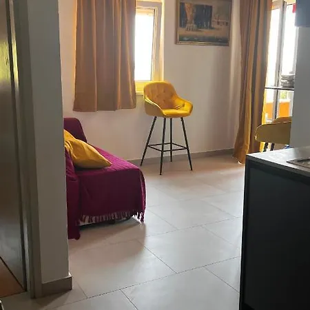 App Apartment *